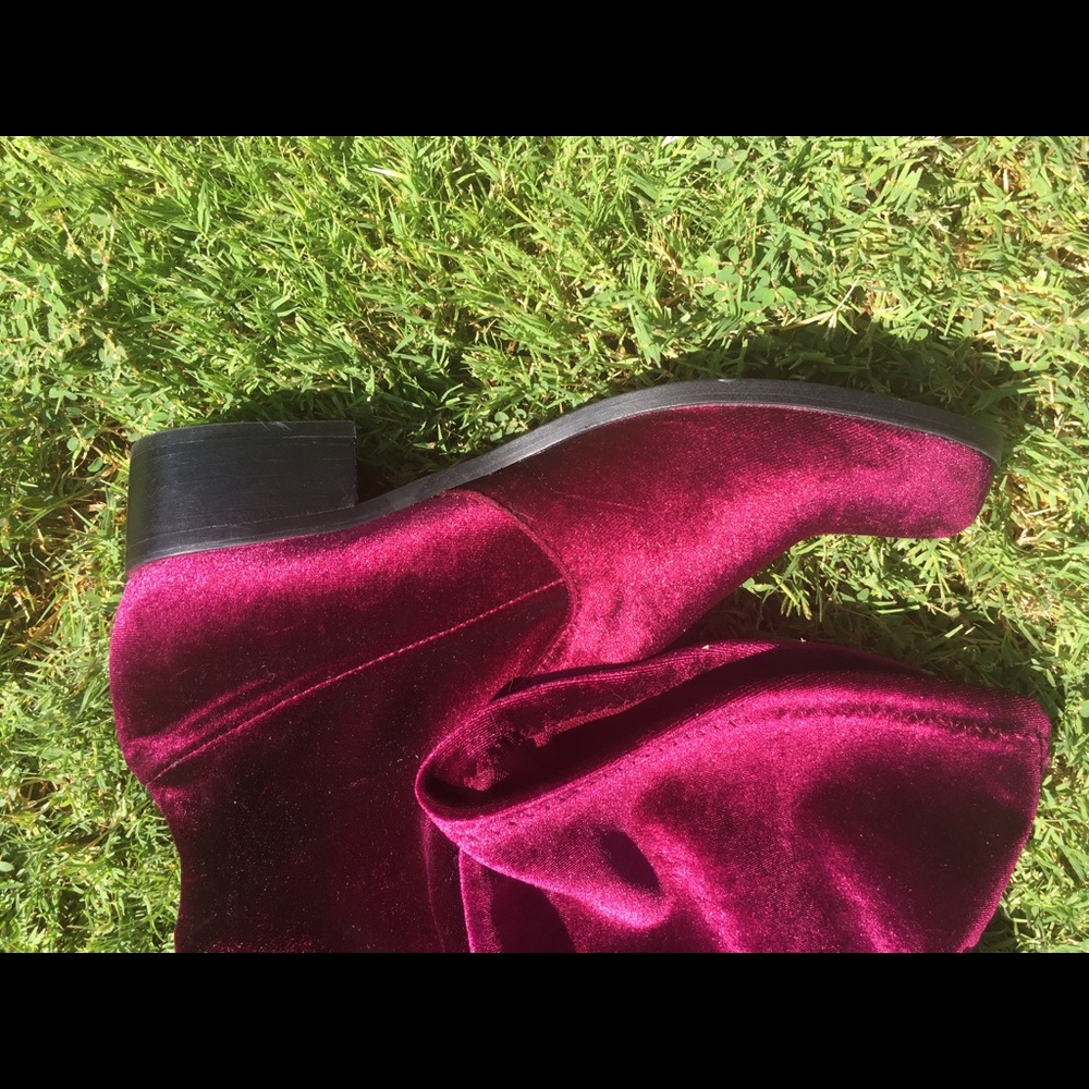 nwot Charles David Red velvet Over the knee boot - Picture 6 of 8